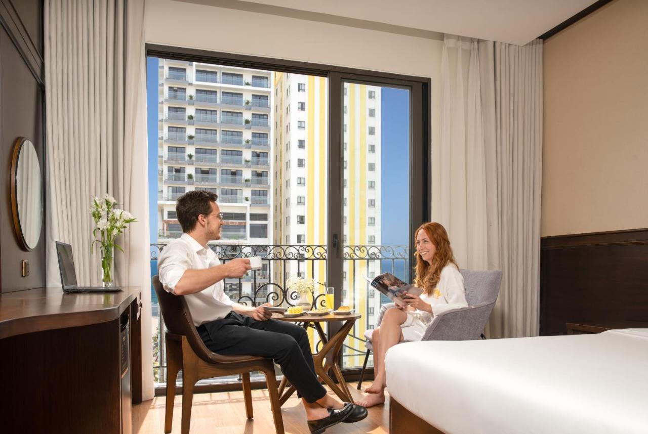Golden Lotus Hotel Da Nang - Rooftop Bar Sea View Экстерьер фото