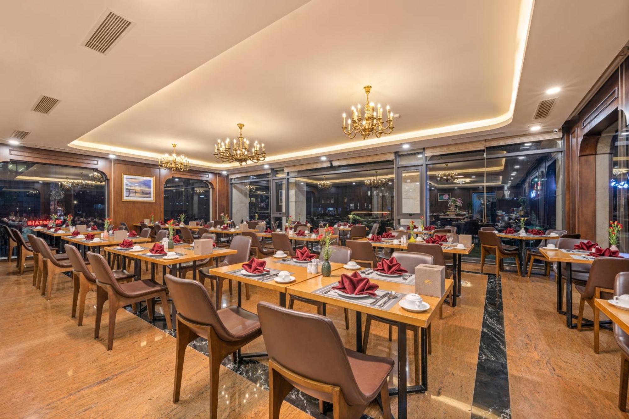 Golden Lotus Hotel Da Nang - Rooftop Bar Sea View Экстерьер фото