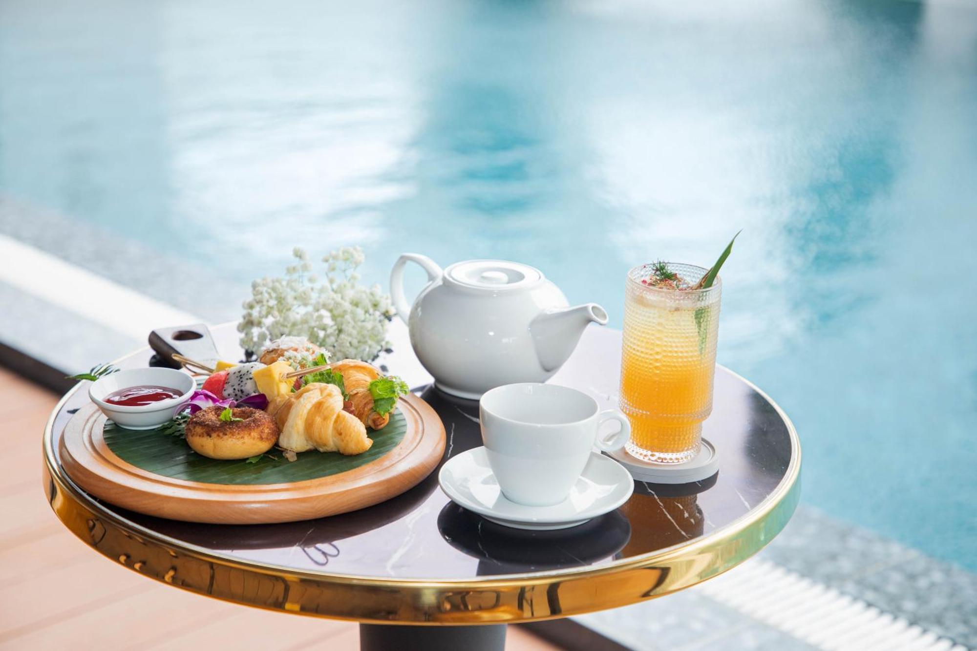 Golden Lotus Hotel Da Nang - Rooftop Bar Sea View Экстерьер фото